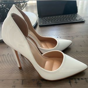 Women’s white high heels. Size 6. Bought from SHEIN.